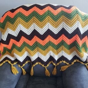 Vintage Afghan Handmade Blanket Retro Fall Zig Zag Brown Orange Green Mustard